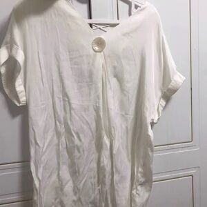 White Short Sleeve Tee with Classic Neckline